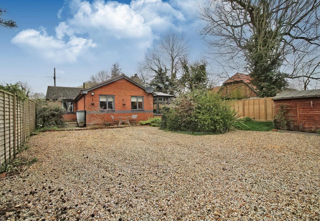 Otley, Nr Woodbridge, Suffolk 3 bed detached bungalow £450,000