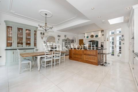 5 bedroom semi-detached house for sale, Derwent Road, London, N13