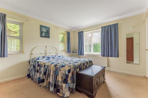 3 bedroom detached bungalow for sale - Petersfield Road, Midhurst, GU29