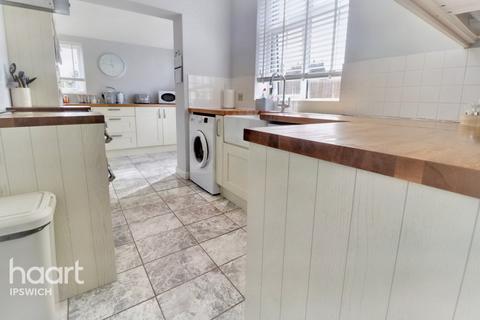 86 Beechcroft Road, Ipswich, IP1 6BD