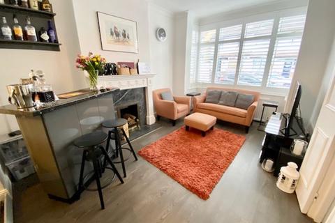 19 Wallace Crescent, Carshalton, SM5 3SU