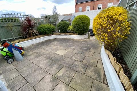 19 Wallace Crescent, Carshalton, SM5 3SU