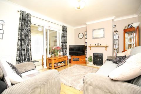 12 Greendale Road, Atherstone, CV9 1EG