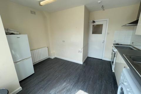 1 bedroom apartment to rent, Priory Road, Hp13