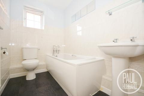 14 Abbeydale, Carlton Colville, Lowestoft, NR33 8WJ
