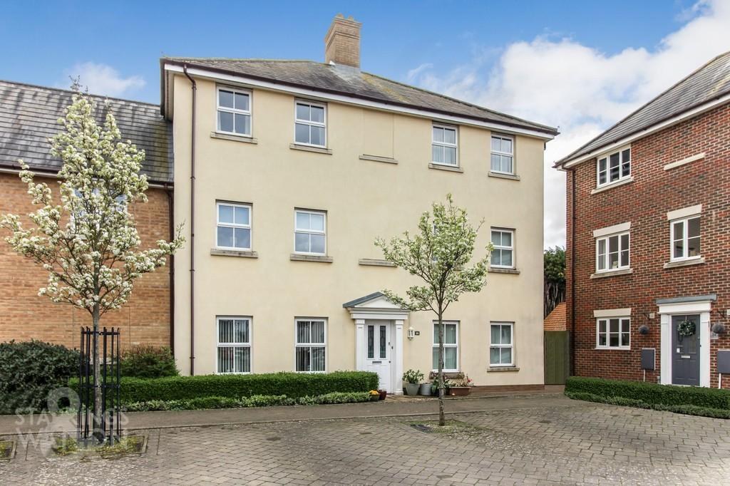 Greenland Avenue, Wymondham 2 bed flat £175,000