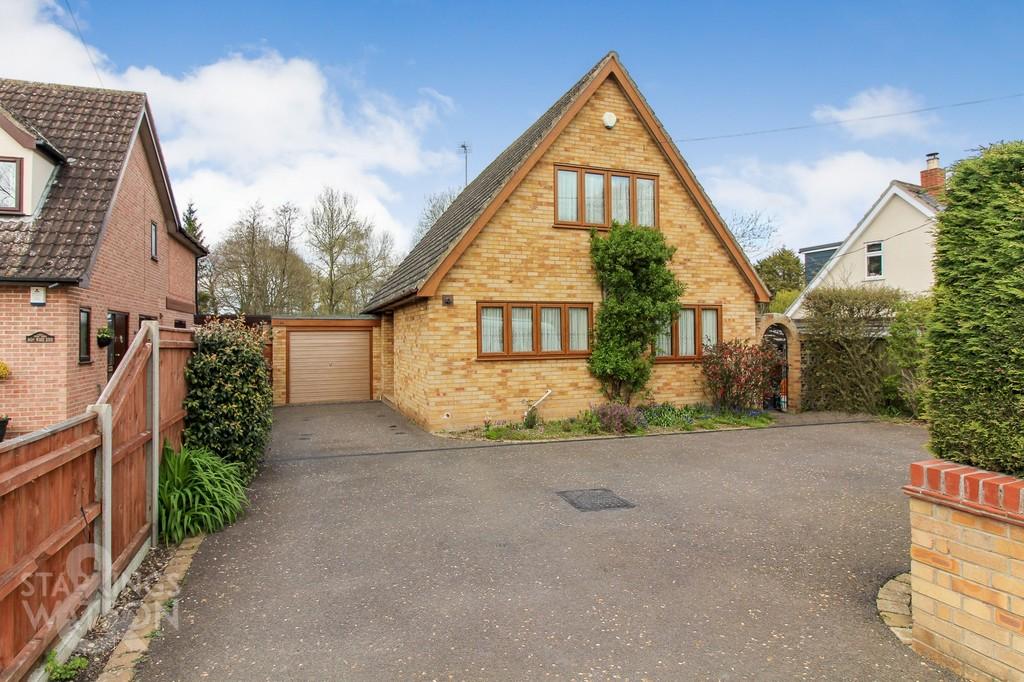 West End, Old Costessey, Norwich 4 bed chalet £400,000
