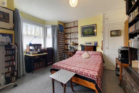 17 Ermine Road, London, SE13 7JT