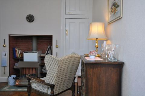 12 Castle Road, Whitby, YO21 3NJ