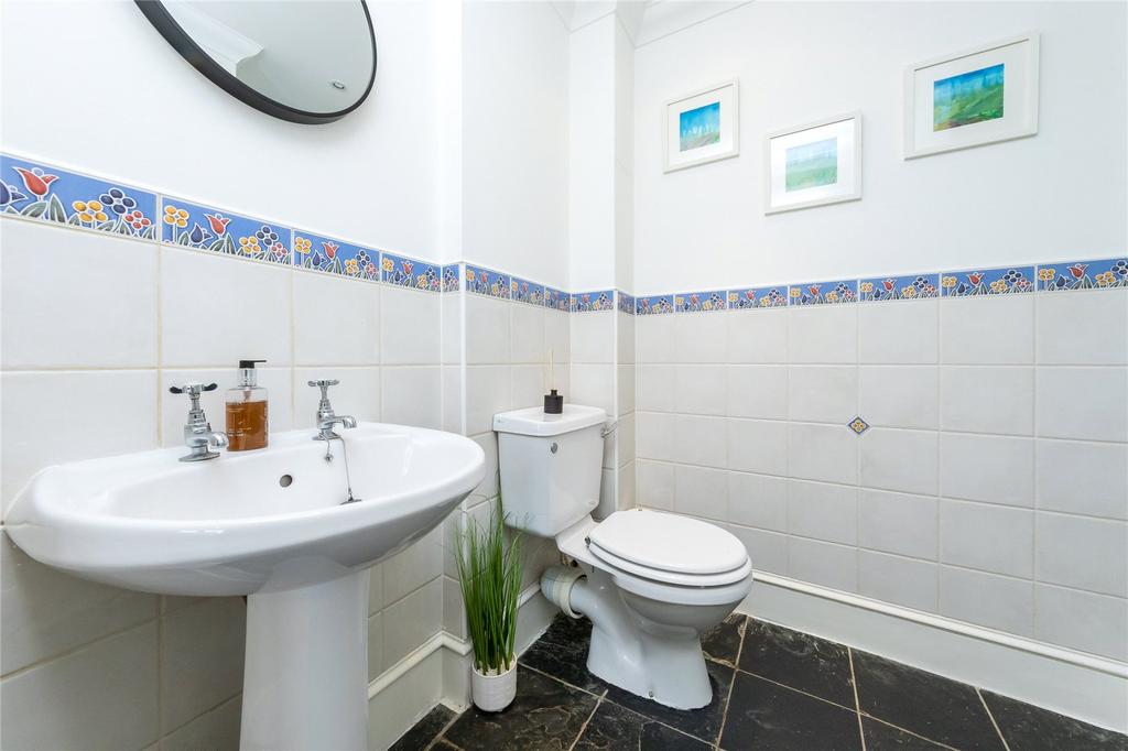 Ensuite