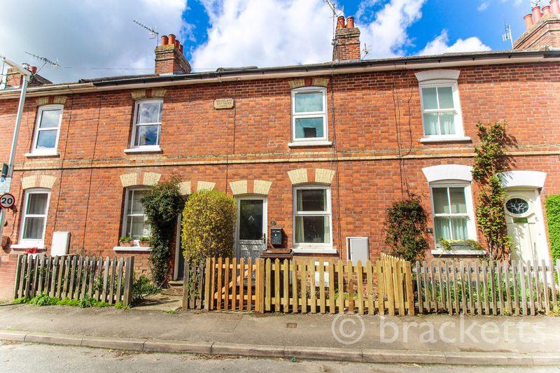 Lodge Road, Tonbridge 2 bed house £1,200 pcm (£277 pw)