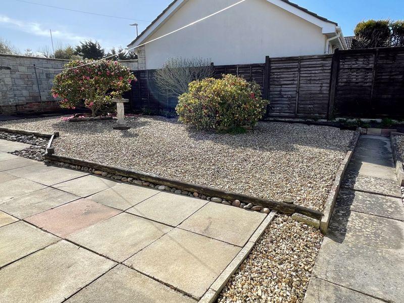 Golf Links Road, BurnhamOnSea 2 bed detached bungalow £325,000