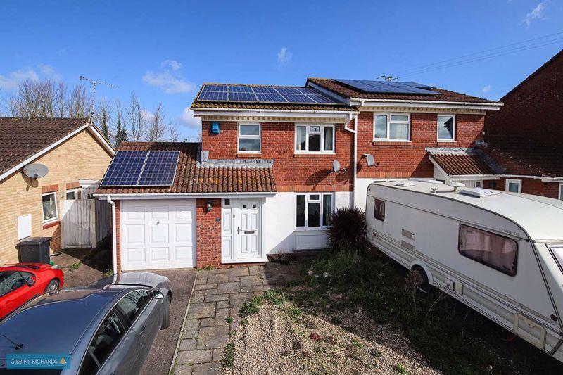 Richards Close, Wellington 3 bed semidetached house £250,000