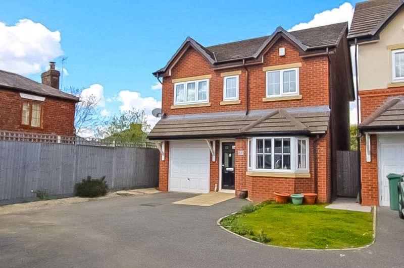 Thatchwood Close, Pelsall, Walsall 3 bed detached house £350,000