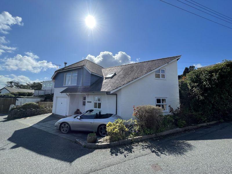 Benllech, Isle of Anglesey 3 bed detached house - £435,000