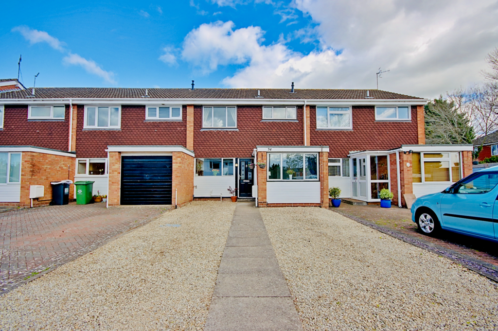 Chalfont Close, Northwick, Worcester, WR3 3 bed terraced house £250,000