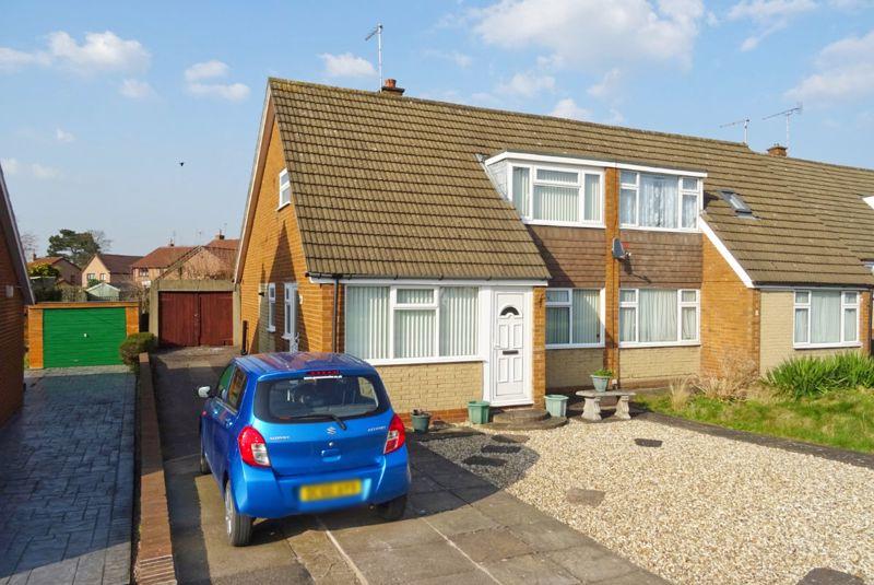 Mount Close, Nantwich, Cheshire 3 bed bungalow £240,000