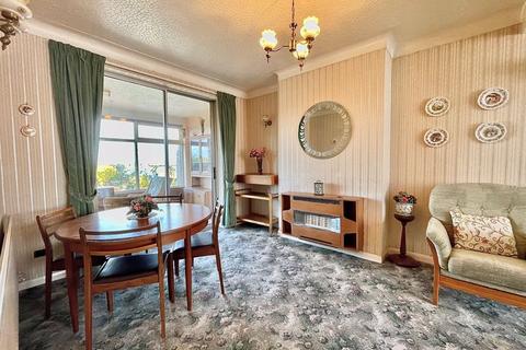35 Blenheim Gardens, Aveley, South Ockendon, RM15 4EB