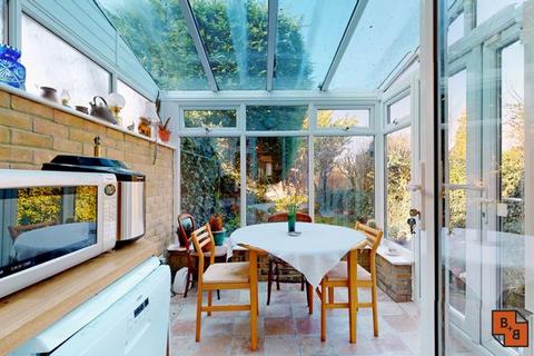 67 Rose Walk, West Wickham, BR4 0SB