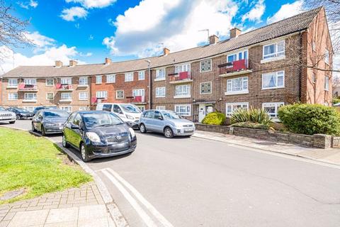 25 Shaftesbury Circle, South Harrow, Harrow, HA2 0AG