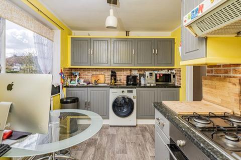 25 Shaftesbury Circle, South Harrow, Harrow, HA2 0AG