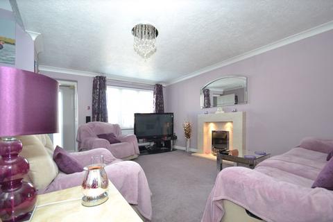 43 Appleford Drive, Minster On Sea, Sheerness, ME12 2TB