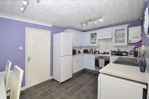 43 Appleford Drive, Minster On Sea, Sheerness, ME12 2TB