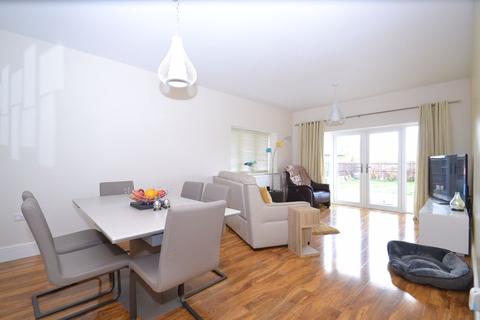 53 Danes Drive, Leysdown On Sea, Sheerness, ME12 4AJ