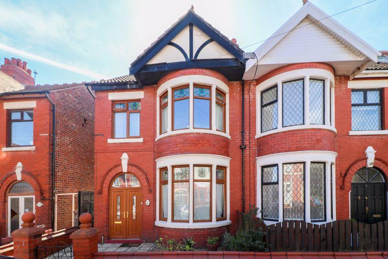 Kensington Road, Blackpool 3 bed semidetached house £150,000