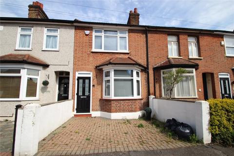 3 bedroom terraced house to rent, Douglas Road, Hornchurch, RM11