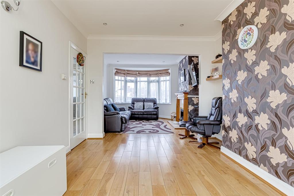Matlock Crescent, Cheam, Sutton 4 bed semidetached house £2,200 pcm
