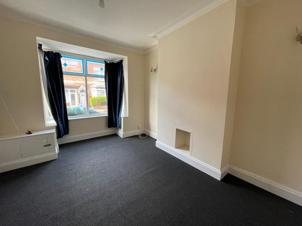 New Street, Erdington, Birmingham 3 bed terraced house - £895 pcm (£207 pw)