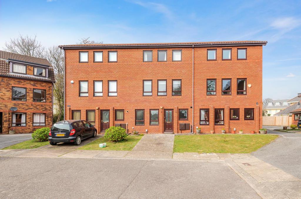 Llwynderw Drive, West Cross, Mumbles... 3 bed £259,950