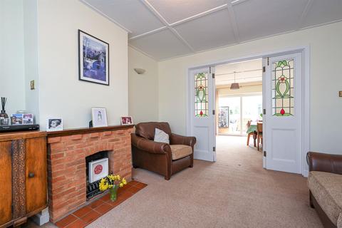 23 Dunstall Way, West Molesey, KT8 1PD