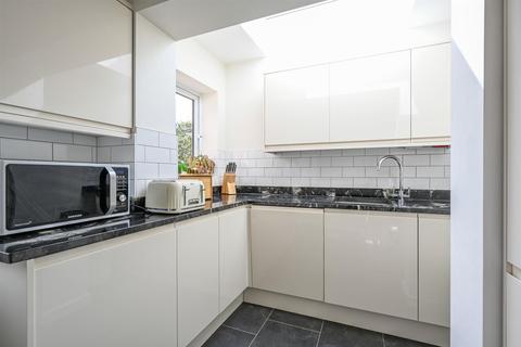 23 Dunstall Way, West Molesey, KT8 1PD