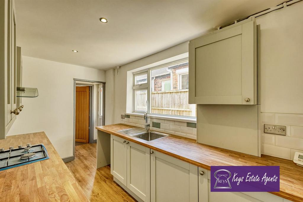 Fitted kitchen
