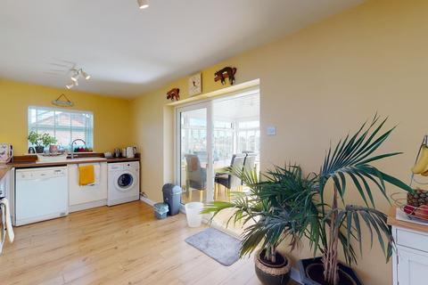 19 Reach Close, St Margarets At Cliffe, Dover, CT15 6AN