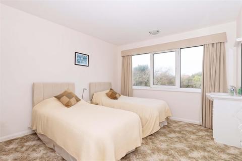 54a Marine Crescent, Goring By Sea, Worthing, BN12 4JG