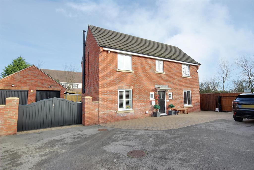Common Lane, Welton 4 bed detached house £415,000