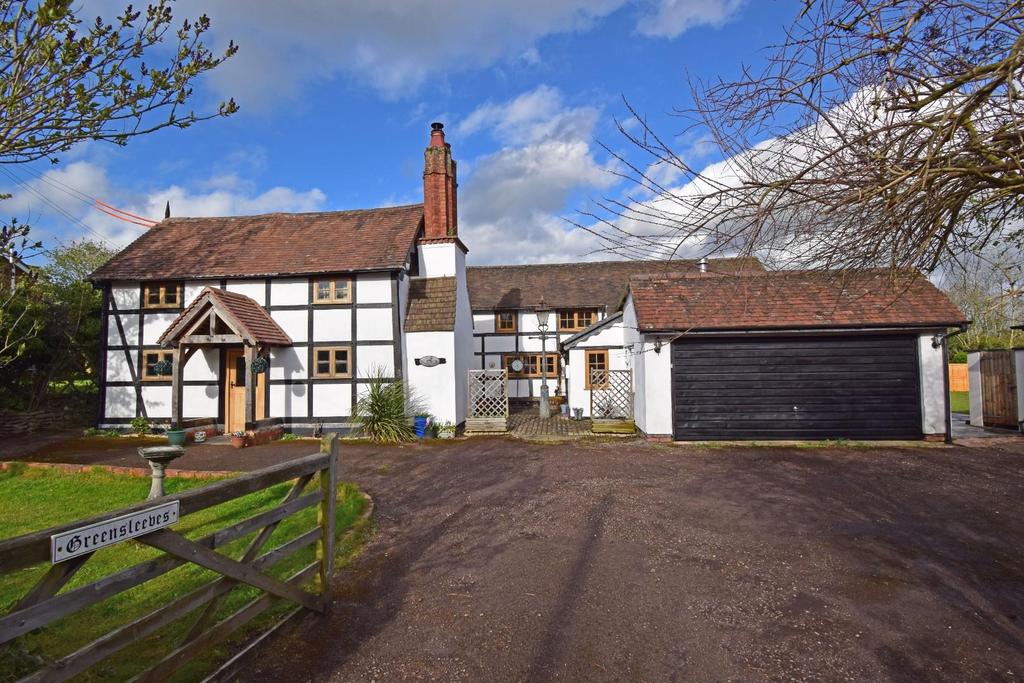 Greensleeves, Trench Lane, Oddingley... 5 bed detached house £735,000
