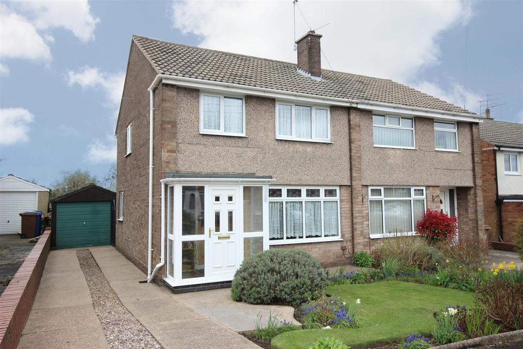 Kerry Drive, Kirk Ella 3 bed semidetached house for sale £229,950