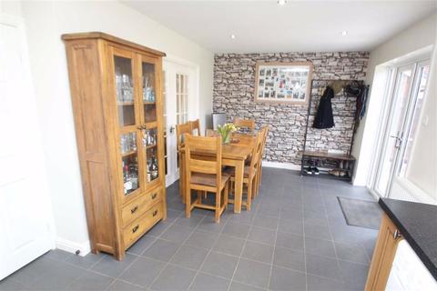 10 Barnfield Close, Oswestry, SY11 2TS