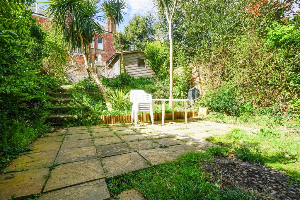 Charles Road, St. LeonardsOnSea 1 bed flat £269,500