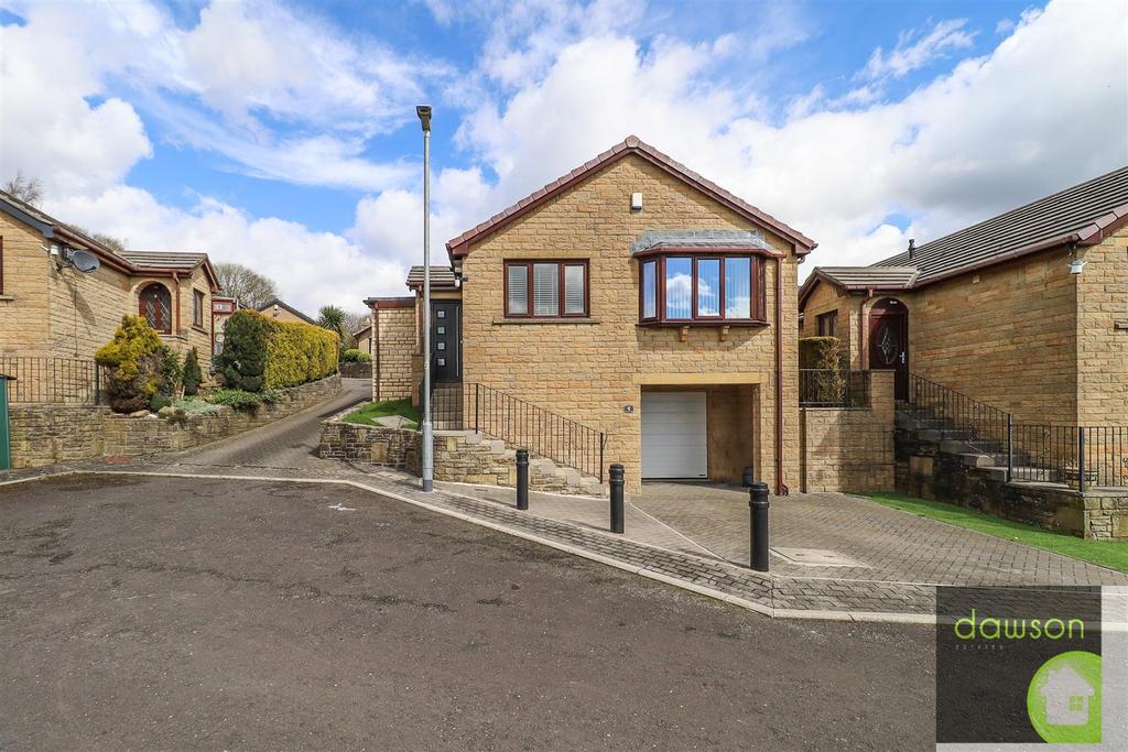 Bellcross Drive, Claremount, Halifax 2 bed detached bungalow £250,000