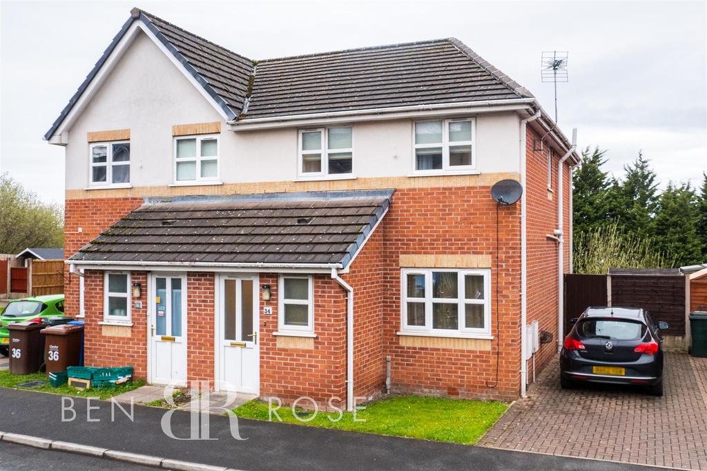 Coltsfoot Drive, Chorley 3 bed semidetached house £139,995