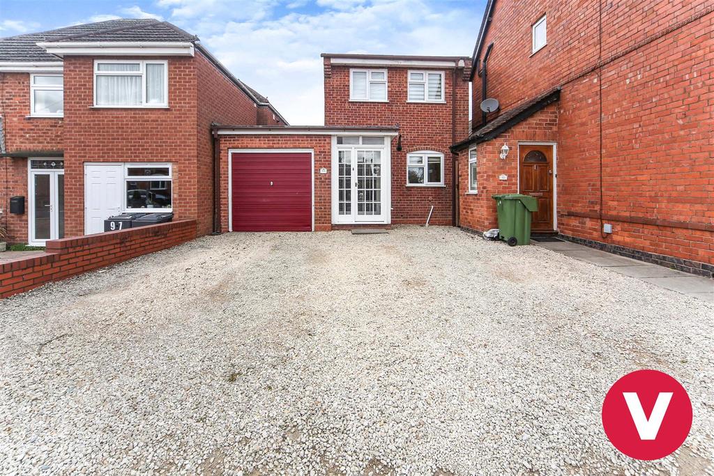 Broad Street, Bromsgrove 3 bed detached house £280,000
