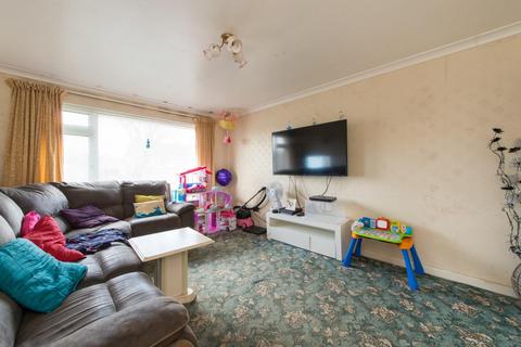 17 Borrowdale Avenue, Ramsgate, CT11 0PS