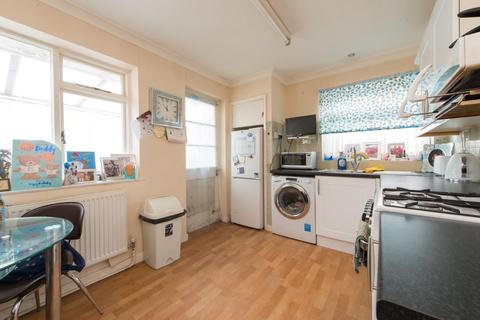 17 Borrowdale Avenue, Ramsgate, CT11 0PS