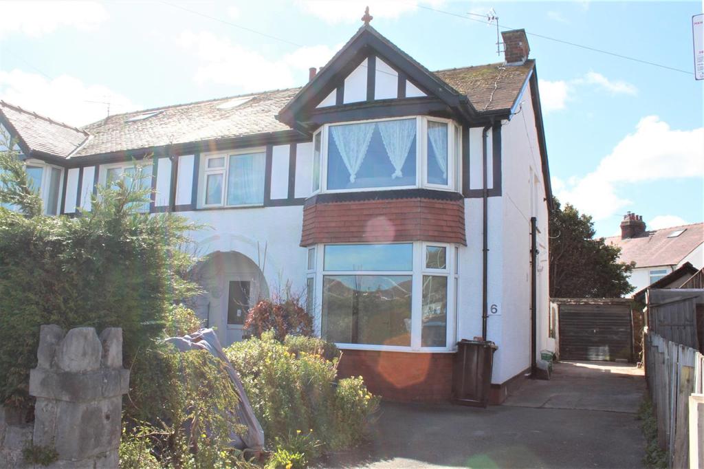 Glan Y Mor Road, Penrhyn Bay, Llandudno 2 bed flat for sale £160,000