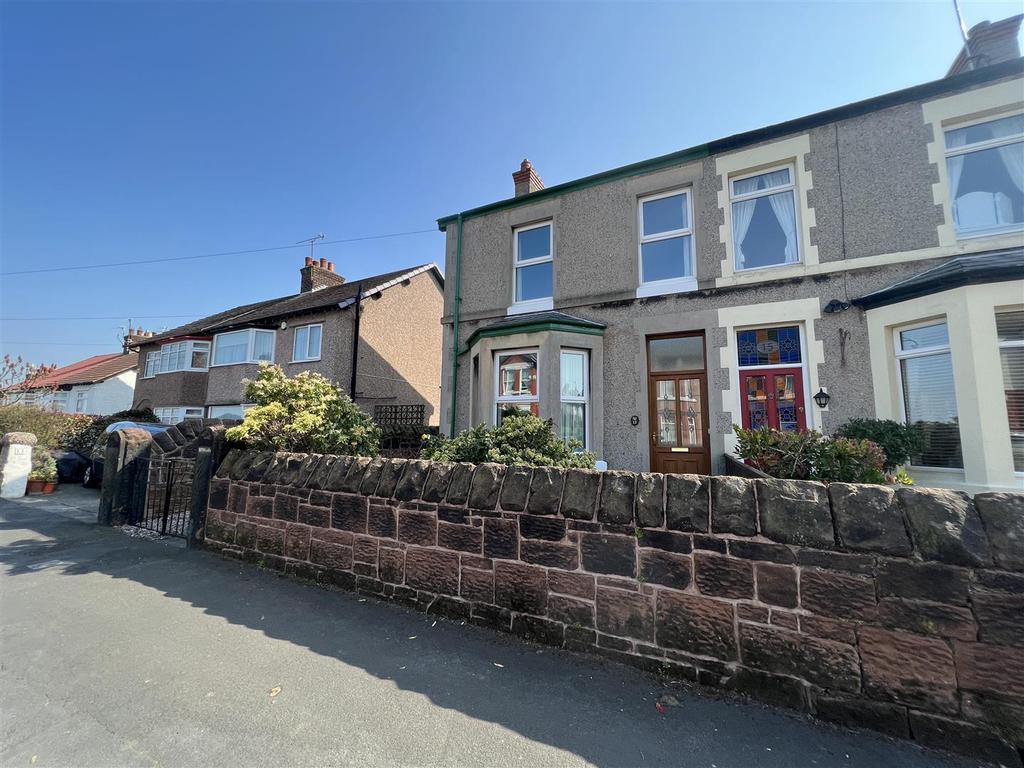 Radnor Avenue, Heswall, Wirral 3 bed semidetached house for sale £